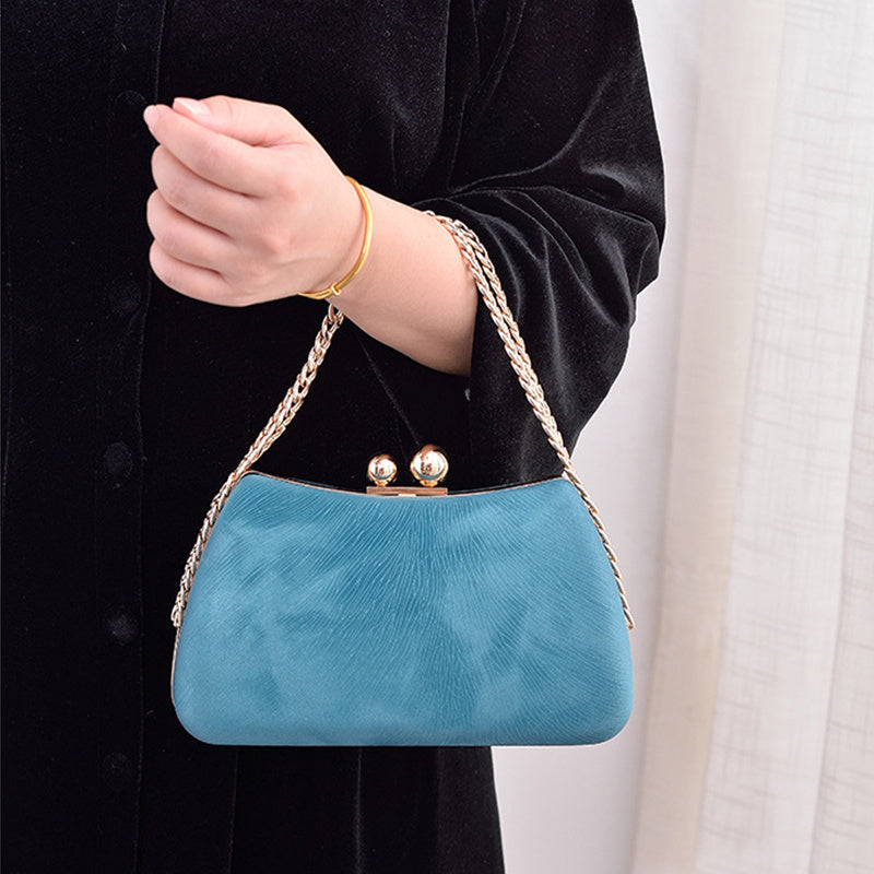 LoomTech™ Chain Shoulder Bag – Luxury Embossed PU Leather Crossbody Handbag for Parties & Evenings