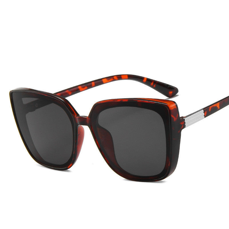 LoomTech™ Cat Eye Sunglasses – Trendy Fashion UV400 Eyewear for Women