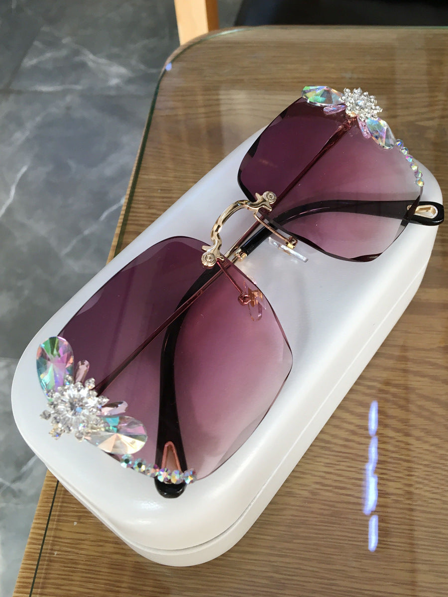 LoomTech™ Rhinestone Frameless Sunglasses – Luxury Gradient UV400 Fashion Eyewear for Women