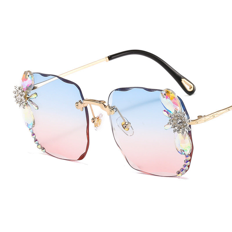 LoomTech™ Rhinestone Frameless Sunglasses – Luxury Gradient UV400 Fashion Eyewear for Women