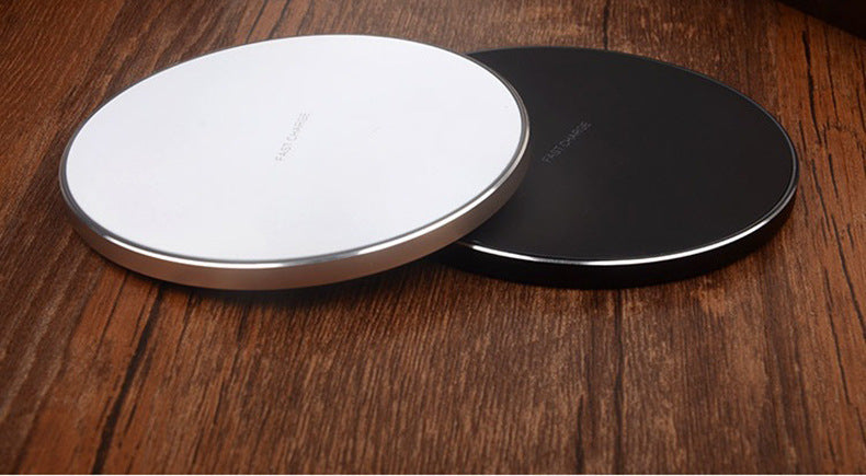 LoomTech™ Fast Wireless Charging Pad – High-Speed Charger for iPhone & Samsung Devices