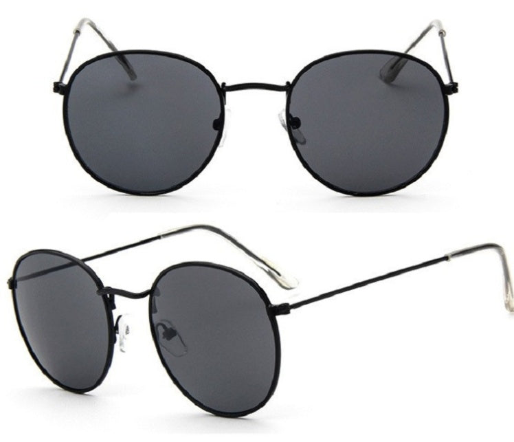 LoomTech™ Women’s Retro Round Sunglasses – Metal Frame UV-Protective Eyewear
