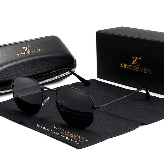 LoomTech™ Classic Retro Round Sunglasses – UV400 Fashion Eyewear for Men