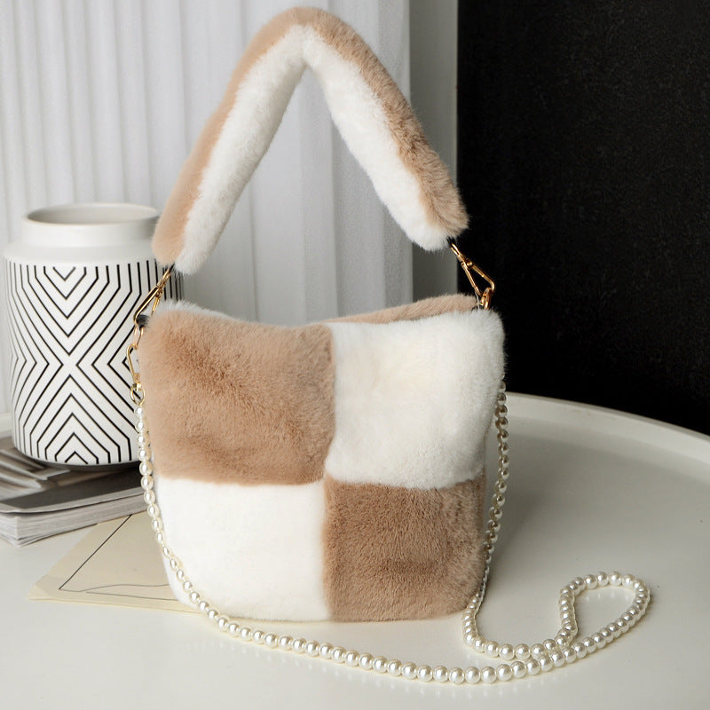 LoomTech™ Checkerboard Plush Bucket Bag – Winter Luxury Handbag with Pearl Chain Design