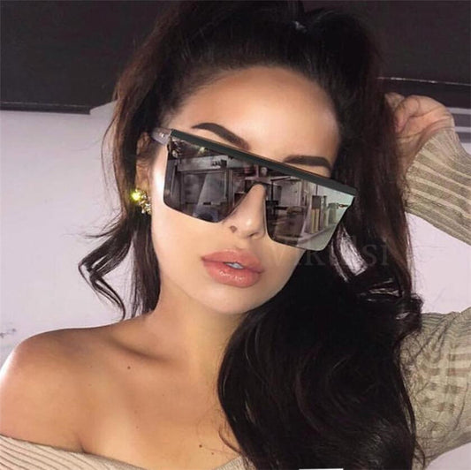 LoomTech™ Retro Fashion Sunglasses – Unisex UV400 Classic Eyewear for Adults