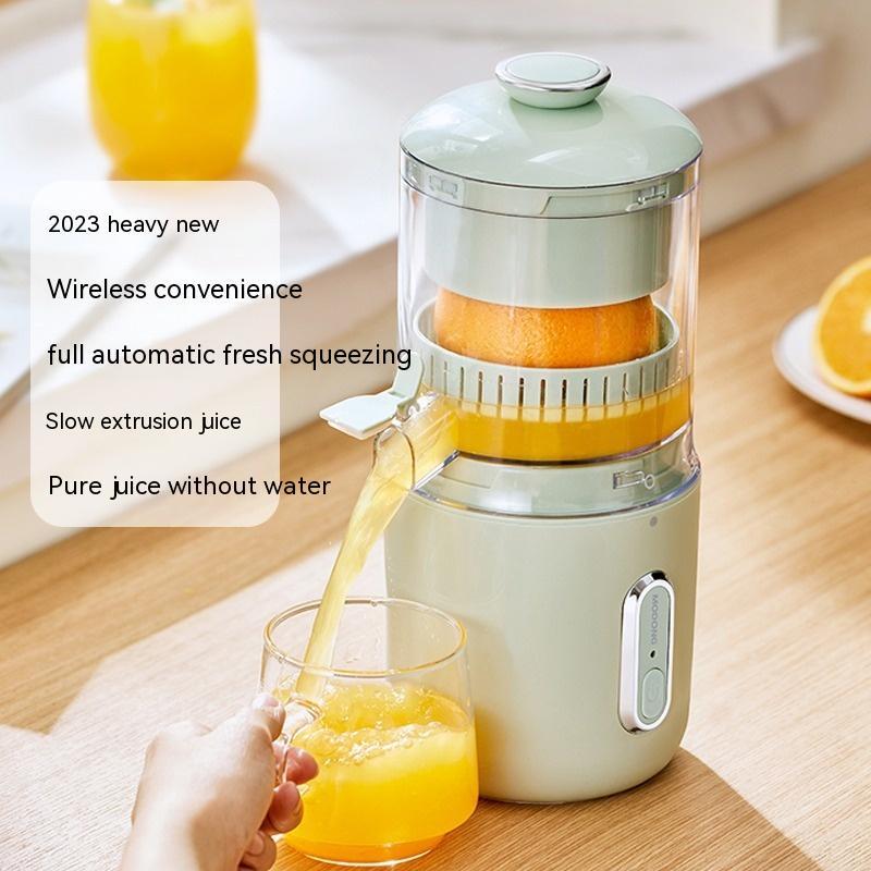 LoomTech Wireless Electric Juicer – USB Rechargeable Mini Fruit Squeezer