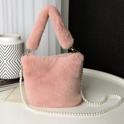 LoomTech™ Checkerboard Plush Bucket Bag – Winter Luxury Handbag with Pearl Chain Design