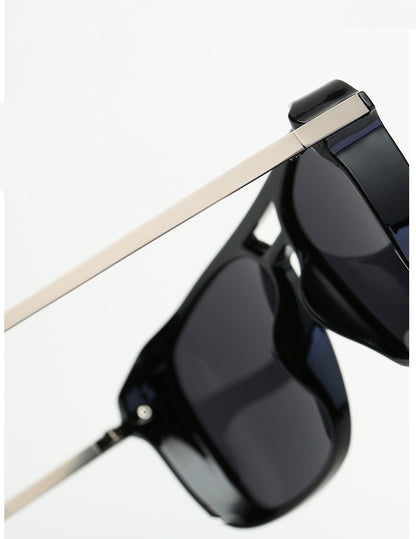 LoomTech™ Punk Classic Polarized Sunglasses – Unisex UV400 TAC Lens Eyewear for Travel & Driving